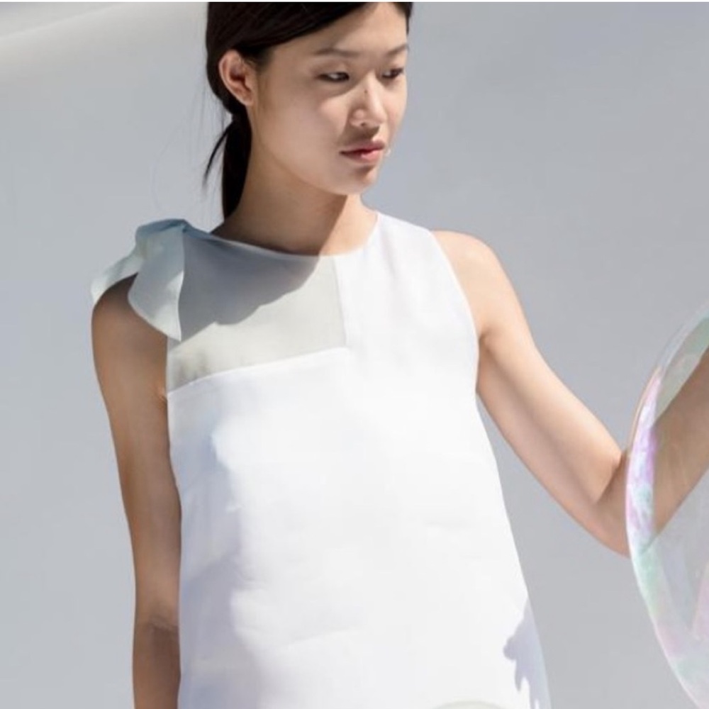 NWT Mute by JL Silk Top